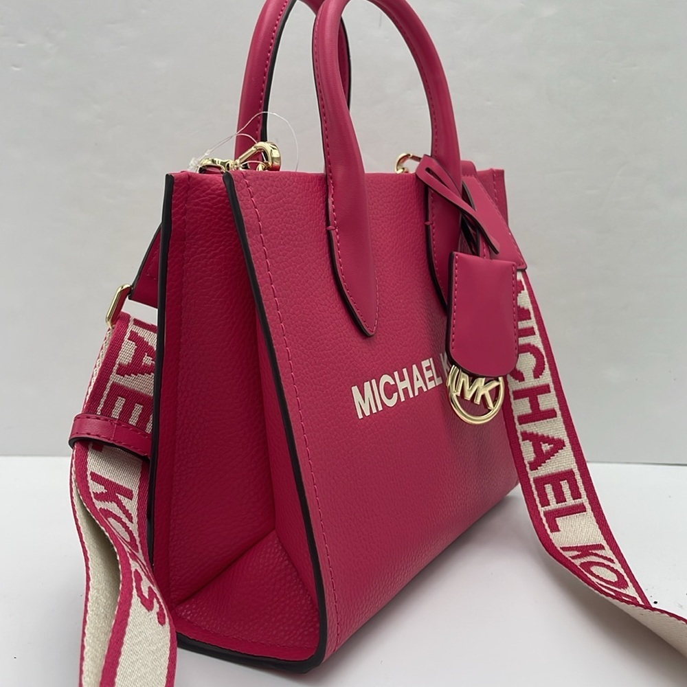 MICHAEL KORS
Mirella Sm Pebbled Leather Crossbody Bag Tote
Electric Pink
NWT - Picture 14 of 16